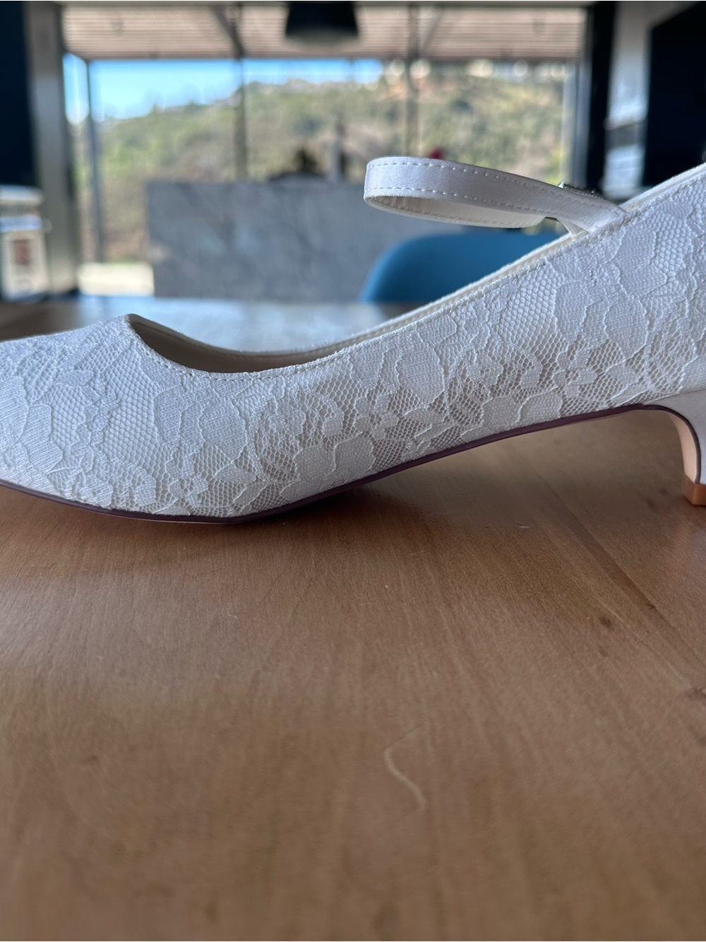 JJs House White Lace Heels with Ankle Strap and Rhinestone Buckle - Picture 3 of 4